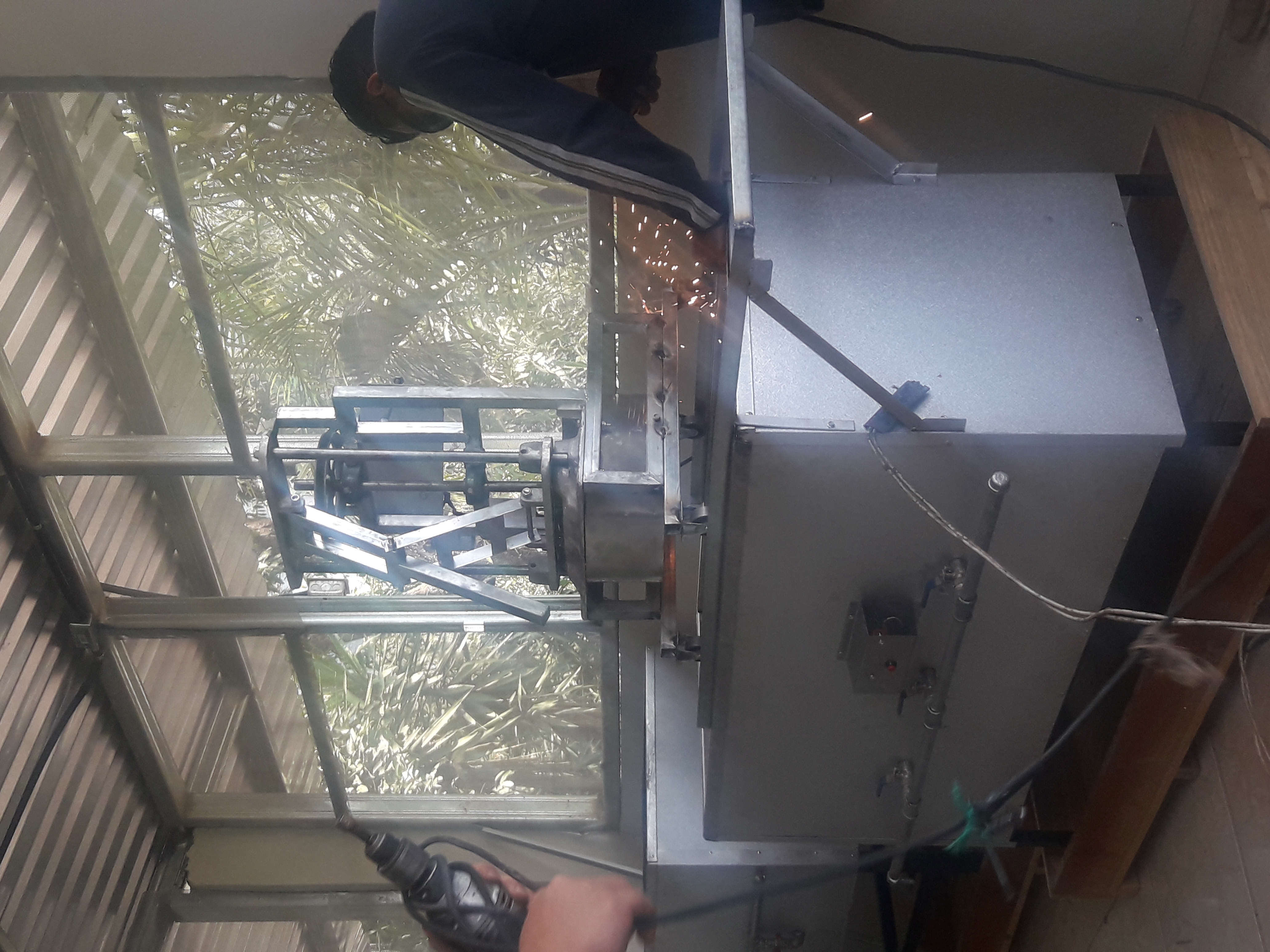 REBANADORA ELECTRICA DE PLATANOS